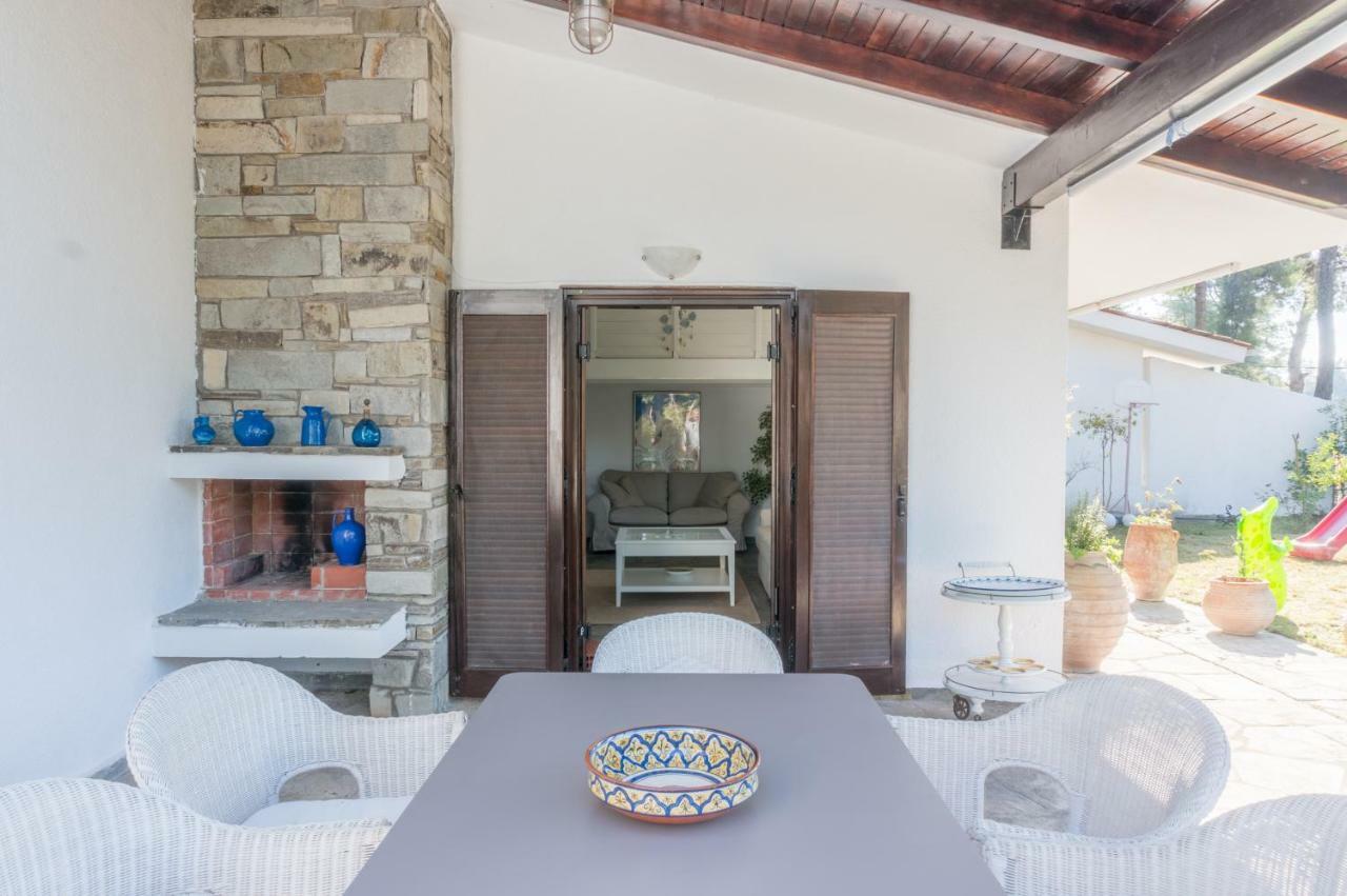Villa Aurora In Sani With Garden And Pool Екстериор снимка