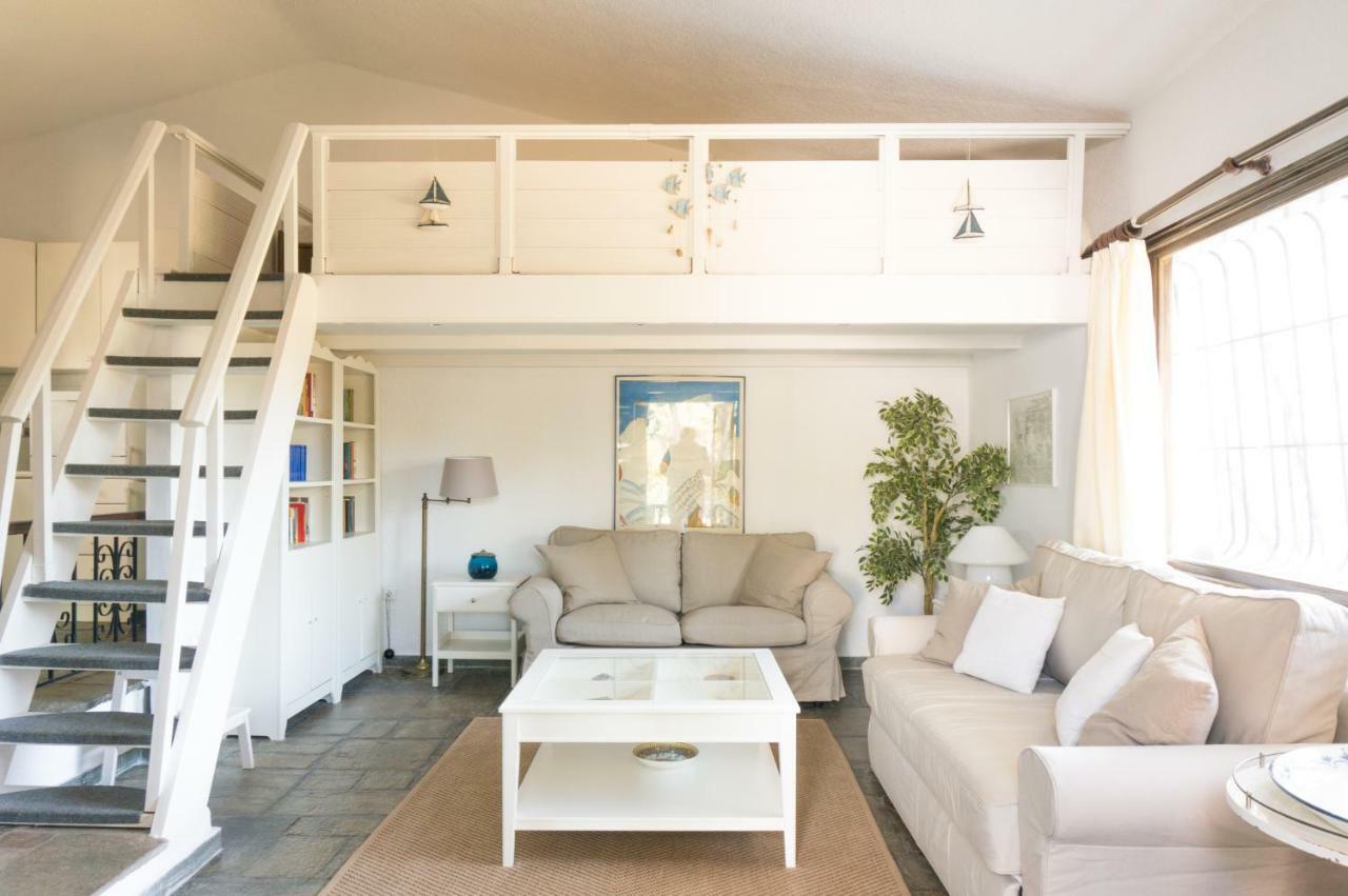 Villa Aurora In Sani With Garden And Pool Екстериор снимка
